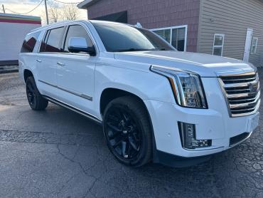2019 CADILLAC ESCALADE ESV PLATINUM SUV - CONS9168 - Image 1