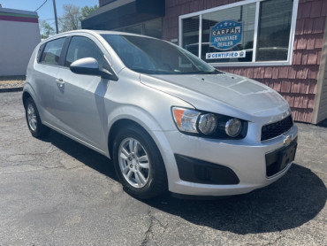 2016 CHEVROLET SONIC LT LIFTBACK - 6738 - Image 1