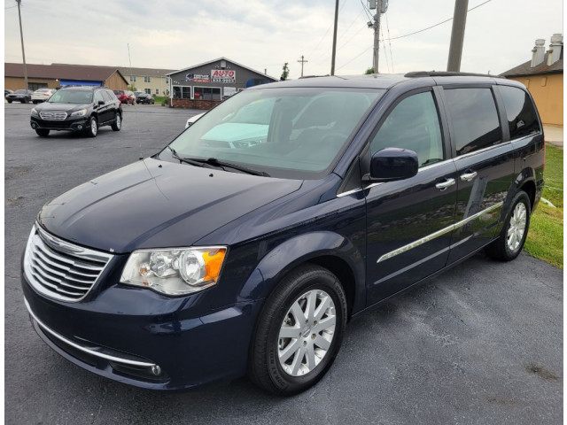 2016 CHRYSLER TOWN & COUNTRY - Image 2