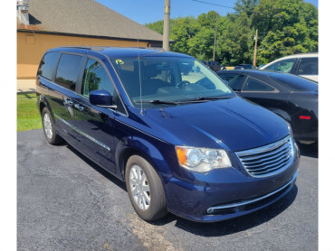 2016 CHRYSLER TOWN & COUNTRY - Image 1