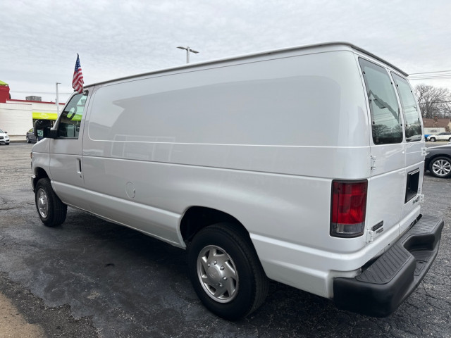 2012 Ford E-Series Econoline Van Commercial photo 3