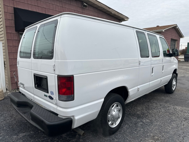 2012 Ford E-Series Econoline Van Commercial photo 5