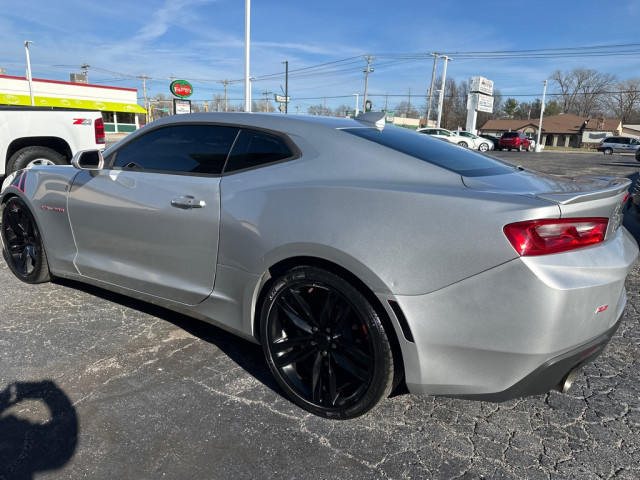 2018 Chevrolet Camaro 1LT photo 3