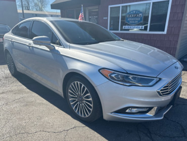 2017 FORD FUSION SE Sedan - 7312 - Image 1