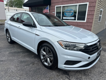 2019 VW JETTA R LINE Mid-Size - 7402 - Image 1