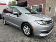 2020 CHRYSLER VOYAGER LXI Van - Image 1