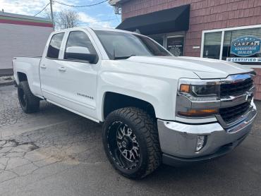 2017 CHEVROLET SILVERADO 1500 - Image 1