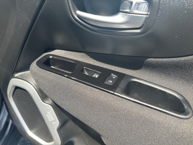 2021 Jeep Renegade Sport photo 11