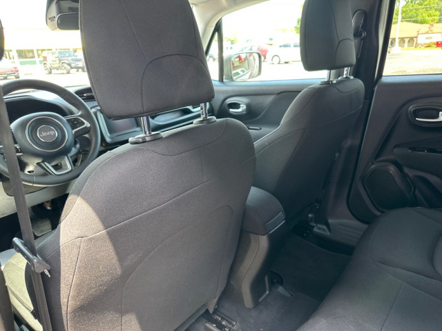 2021 Jeep Renegade Sport photo 17
