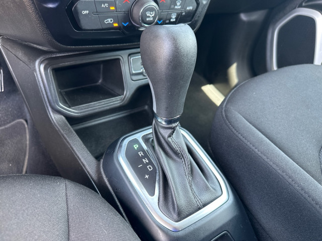 2021 Jeep Renegade Sport photo 21