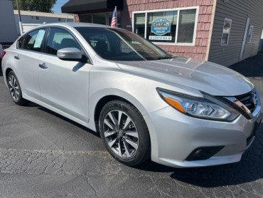 2017 NISSAN ALTIMA SL - Image 1
