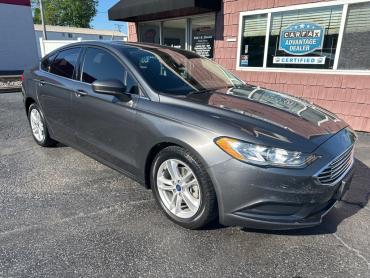 2018 FORD FUSION SE Sedan - 7693 - Image 1