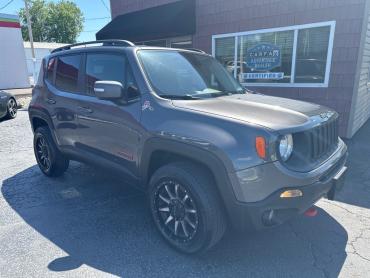 2016 JEEP RENEGADE TRAILHAWK SUV - 7720 - Image 1