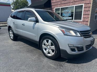 2017 CHEVROLET TRAVERSE - Image 1